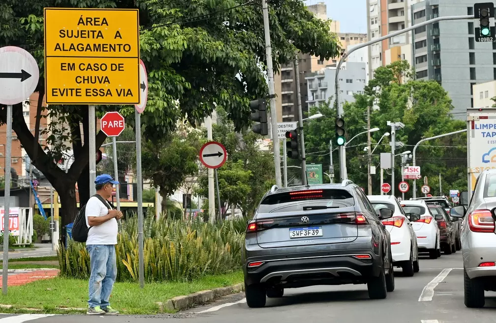Região de Campinas entra em alerta para chuvas intensas